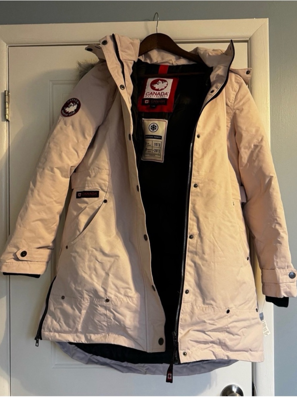 Canada Weather-Resistant Long Puffer Coat in Light Pink